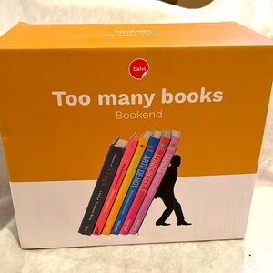 Silhouette book end, leaning man